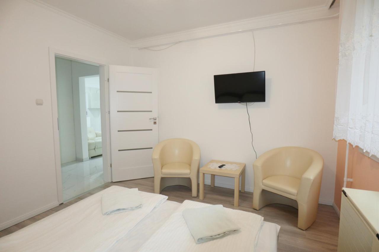 Anna Apartman Szeged Esterno foto